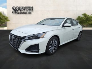 Used 2023 Nissan Altima 2.5 SV image 1
