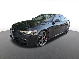 Used 2023 Alfa Romeo Giulia Veloce image 1