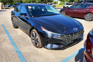 Used 2023 Hyundai Elantra Limited image 1