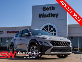 Used 2023 Hyundai Kona SE image 1
