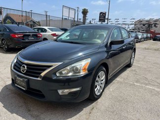 Used 2014 Nissan Altima 2.5 S image 1