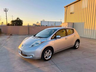 Used 2011 Nissan Leaf SL image 1
