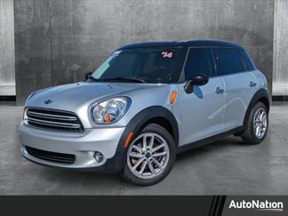 Used 2015 MINI Cooper Countryman image 1