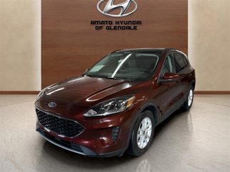 Used 2021 Ford Escape SE w/ Cold Weather Package image 1