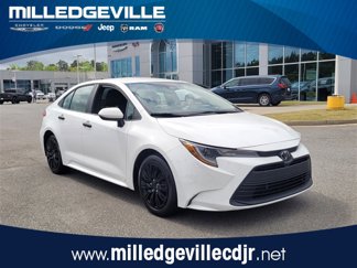 Used 2023 Toyota Corolla LE image 1