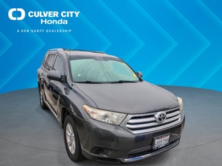 Used 2012 Toyota Highlander FWD image 1