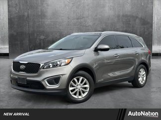 Used 2017 Kia Sorento LX w/ LX V6 Convenience Package image 1