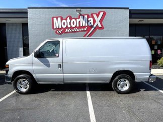 Used 2010 Ford E-150 and Econoline 150 image 1