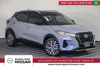 Used 2021 Nissan Kicks SV image 1