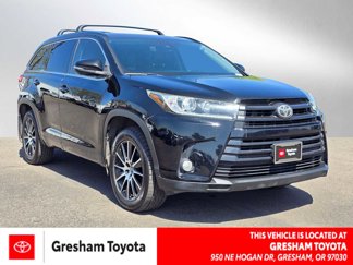 Used 2017 Toyota Highlander SE image 1