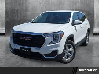 Used 2024 GMC Terrain SLE image 1