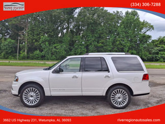Used 2017 Lincoln Navigator Reserve image 1