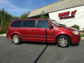 Used 2010 Chrysler Town & Country Touring image 1
