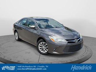 Used 2015 Toyota Camry LE image 1