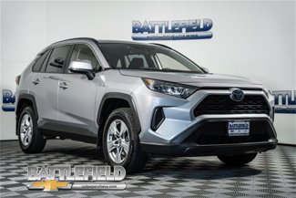 Used 2020 Toyota RAV4 LE w/ Carpet Mat Package image 1