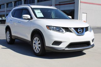 Used 2016 Nissan Rogue S w/ Appearance Package image 1