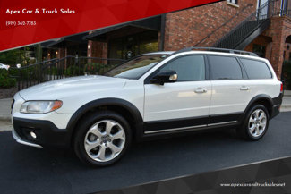 Used 2016 Volvo XC70 T5 Premier w/ Proximity Package image 1