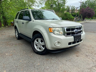 Used 2009 Ford Escape XLT image 1