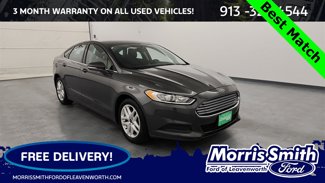Used 2016 Ford Fusion SE image 1