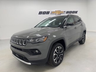 Used 2022 Jeep Compass Limited image 1