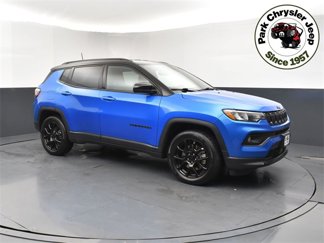 Used 2023 Jeep Compass Altitude w/ Convenience Group image 1