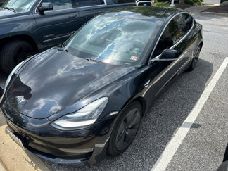 Used 2020 Tesla Model 3 Standard Range Plus image 1