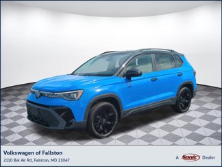 New 2025 Volkswagen Taos SE image 1