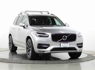 Used 2017 Volvo XC90 T6 Momentum w/ Vision Package image 1