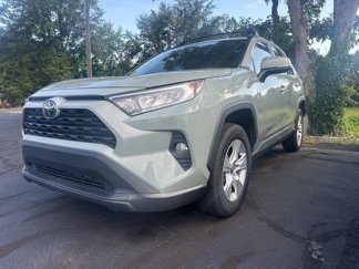 Used 2021 Toyota RAV4 XLE image 1