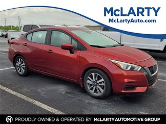 Used 2020 Nissan Versa SV image 1