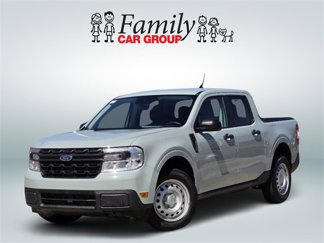 Used 2023 Ford Maverick XL image 1