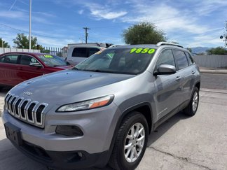 Used 2016 Jeep Cherokee Latitude w/ Comfort/Convenience Group image 1