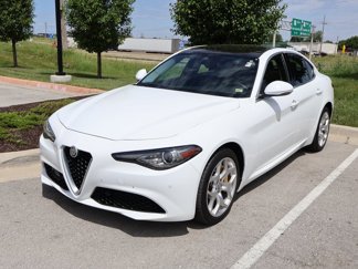 Used 2018 Alfa Romeo Giulia Ti image 1