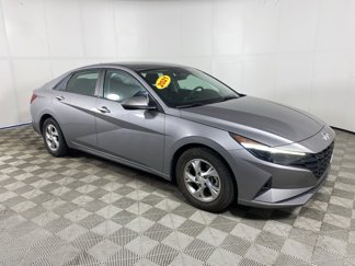 Used 2021 Hyundai Elantra SE image 1