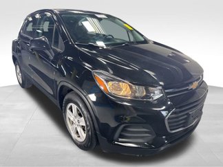 Used 2020 Chevrolet Trax LS w/ Tint and Cruise Package image 1