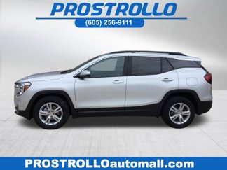 Used 2022 GMC Terrain SLE w/ Driver Convenience Package image 1