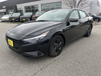 Used 2022 Hyundai Elantra SEL image 1