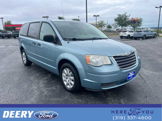 Used 2008 Chrysler Town & Country LX image 1
