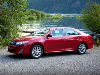 Used 2012 Toyota Camry LE image 1