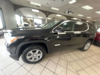 Used 2017 GMC Acadia SLE w/ LPO, Floor Liner Package image 1
