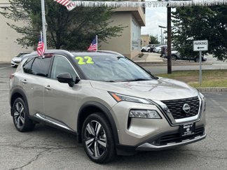 Used 2022 Nissan Rogue SL image 1