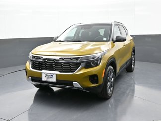 Certified 2024 Kia Seltos S image 1