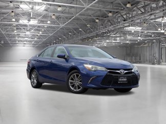 Used 2016 Toyota Camry SE image 1