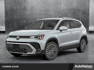 New 2025 Volkswagen Taos SE image 1
