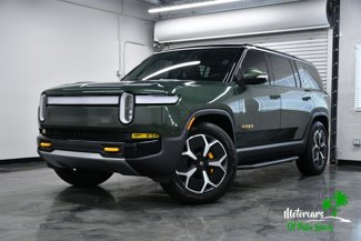 Used 2023 Rivian R1S Adventure image 1
