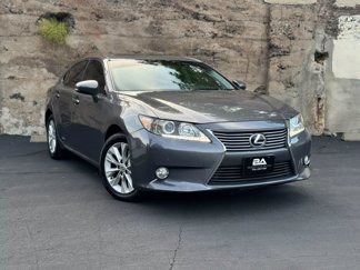 Used 2014 Lexus ES 300h image 1