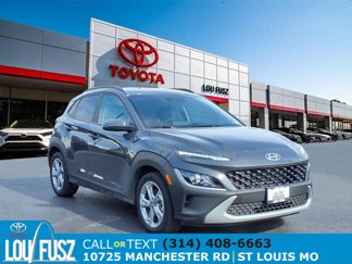 Used 2023 Hyundai Kona SEL image 1