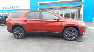 Used 2021 Chevrolet Traverse RS w/ LPO, Floor Liner Package image 1