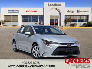 Used 2023 Toyota Corolla LE image 1