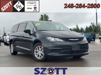 Used 2023 Chrysler Voyager LX image 1